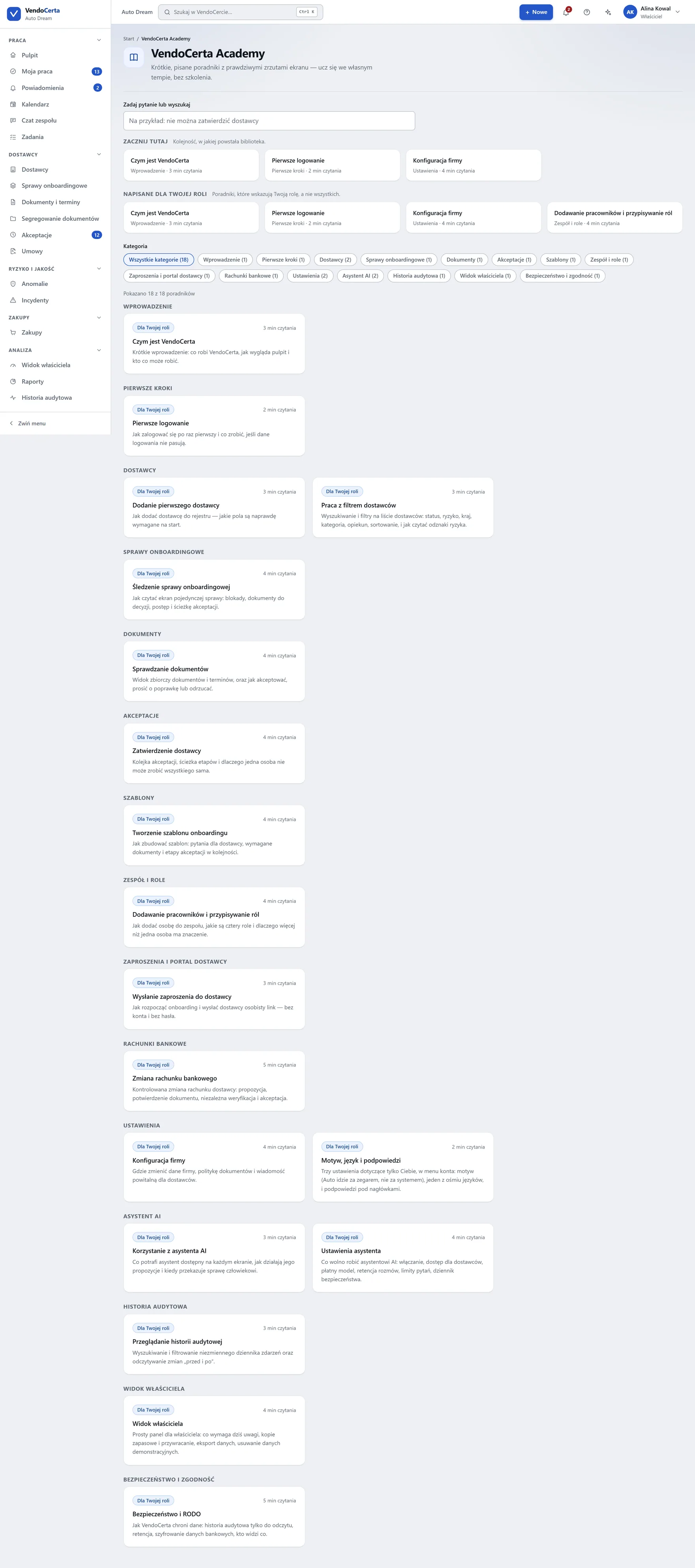 Akademia wewnątrz produktu: nagrania ekranu z lektorem, pogrupowane tematycznie.